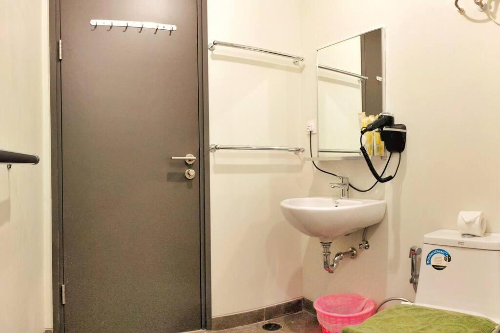 Lovina 8-Ad At One Residence Batam Kültér fotó
