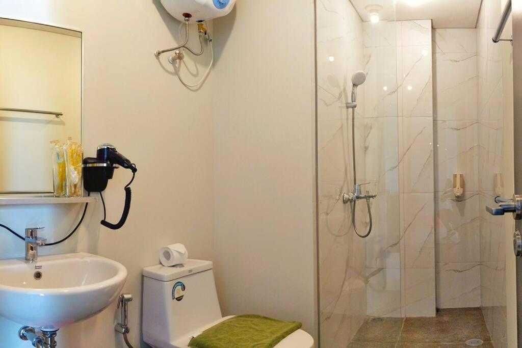 Lovina 8-Ad At One Residence Batam Kültér fotó